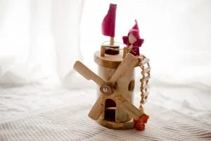 QToys Australia (USA) Wooden Windmill